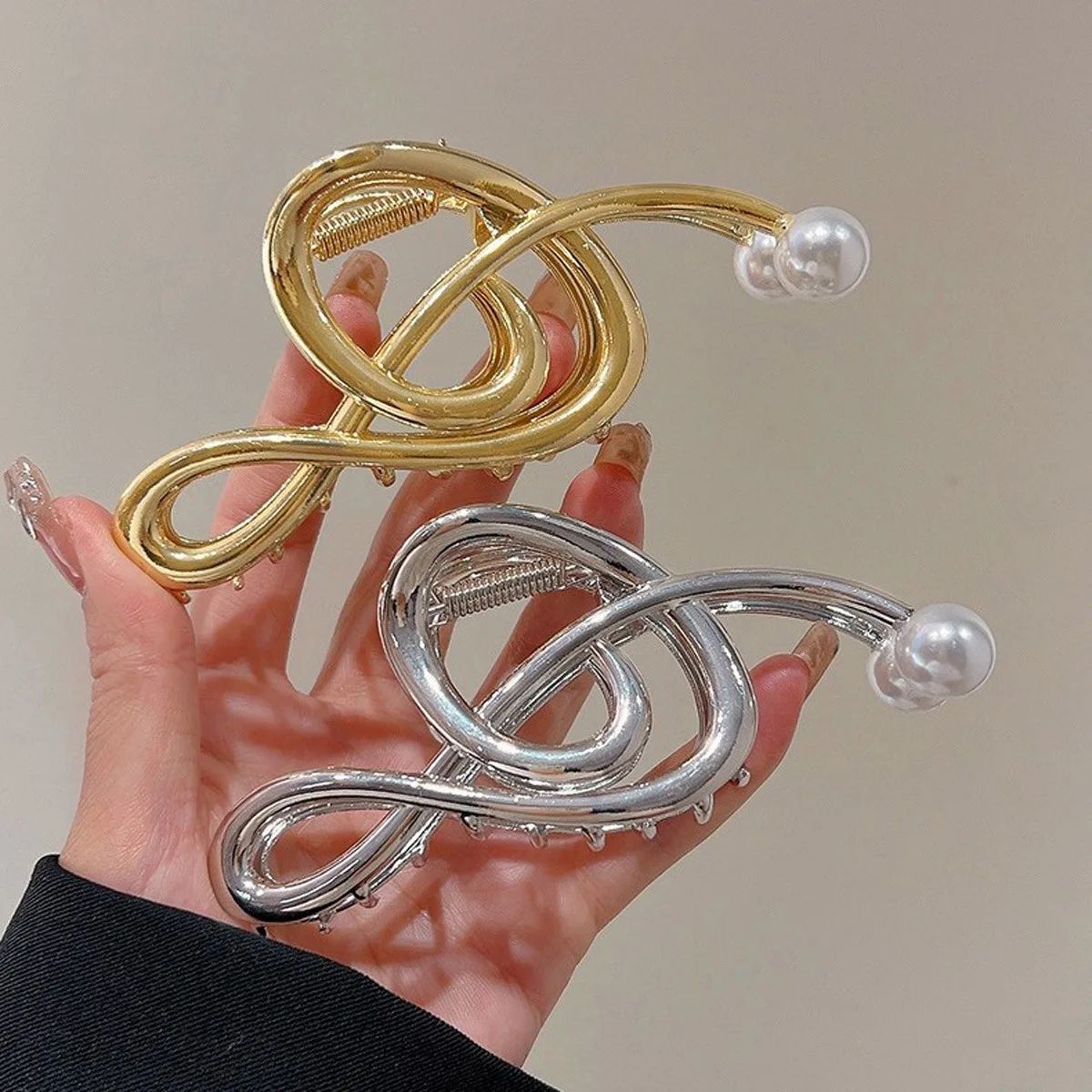

3pcs Music Note Hair Claw Clips for Women Pearl Decor Metal Thick Large Claw Clip Elegant Hair Accessories Versatile Styling