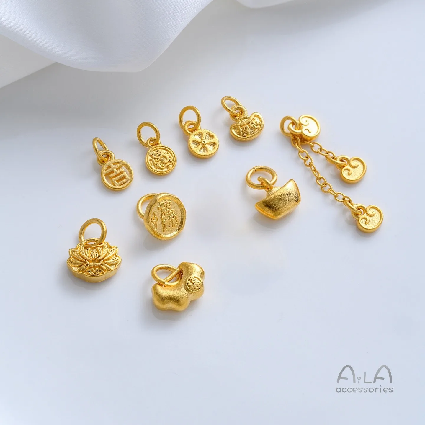 Strong Color Retention Gold Plated Brass Fortune Lock Ingot Hollow Lucky Pendant DIY Bracelet Necklace Sand Gold Accessories