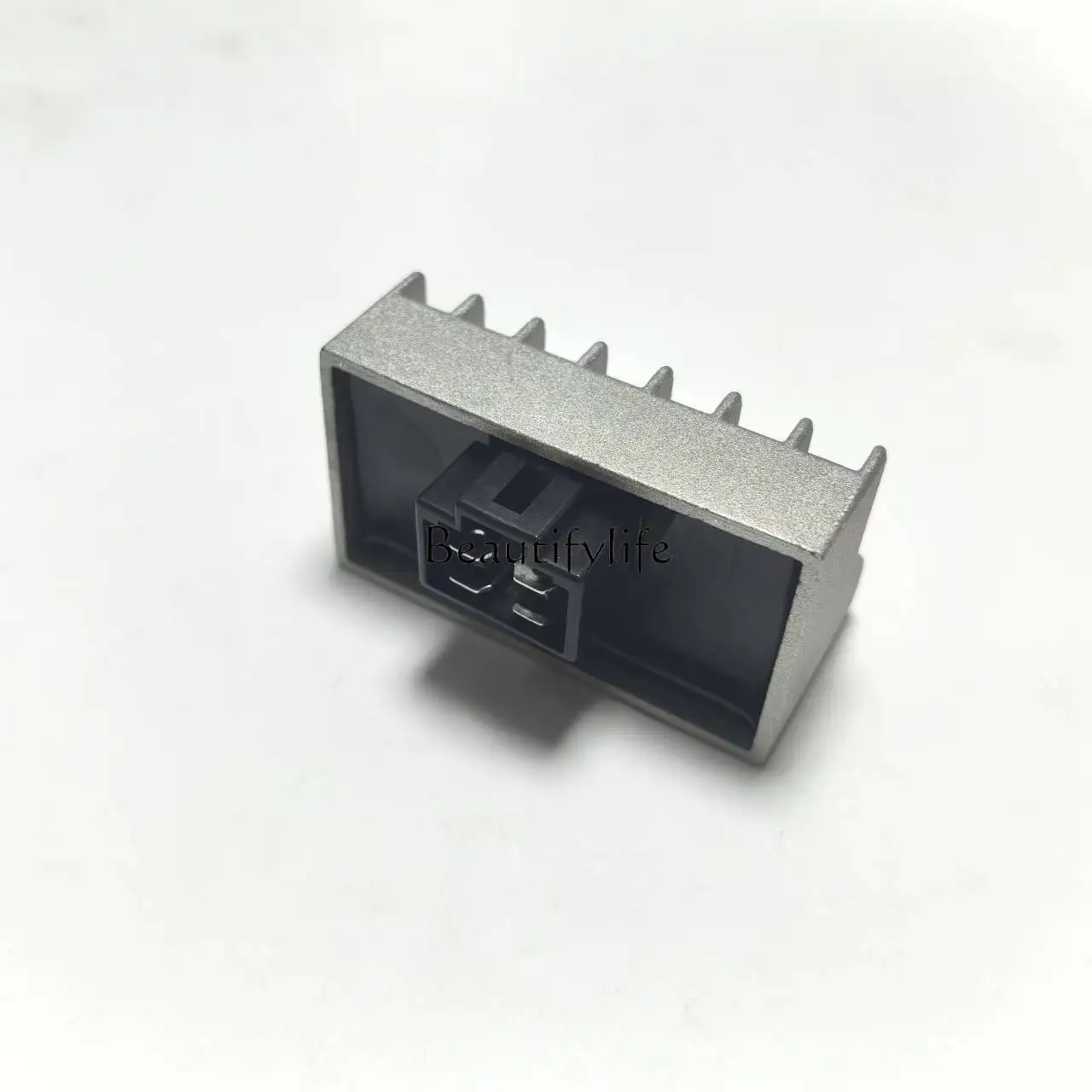 

Adapted to SDH125T-23-27-33 motorcycle, rectifier charging regulator