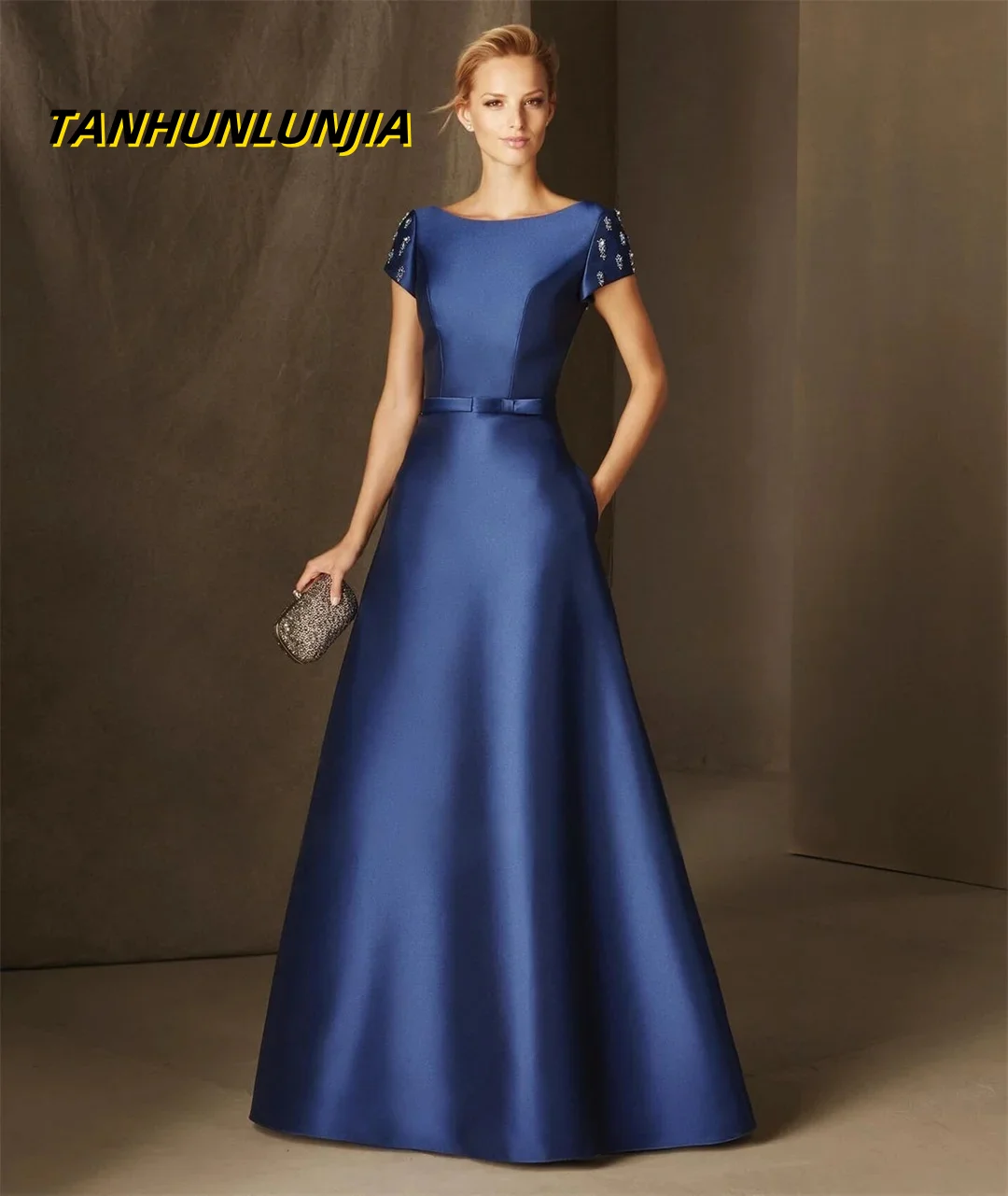 

Blue Mother of the Bride Dresses with Pocket V Neck Short Sleeves Customized Wedding Party Gowns A-Line Satin فساتين ال