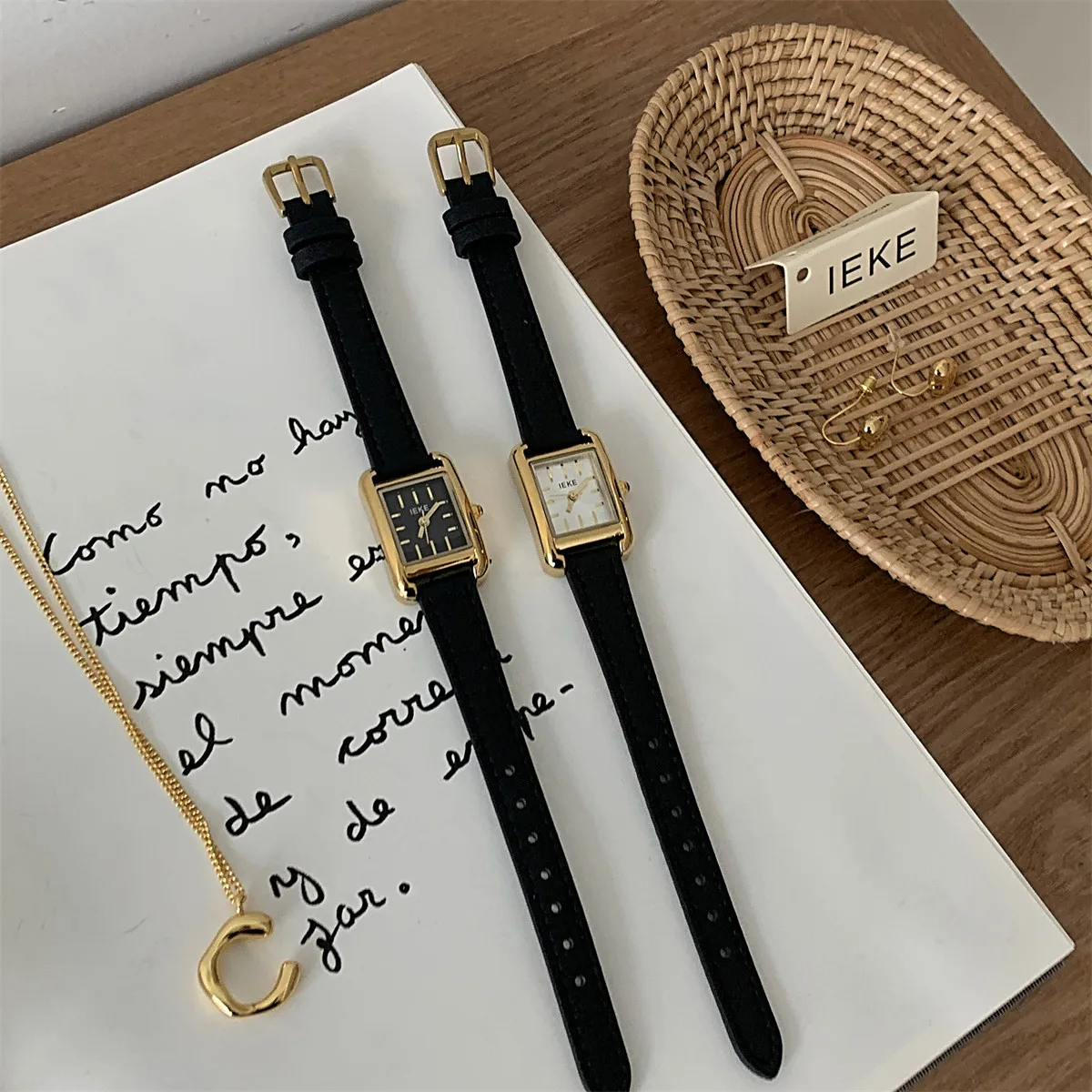 

New Stylish And Artistic Women'S Watch, Square Dial, Luxurious Thin Strap, Small And Delicate Design, A Perfect Item For Women.