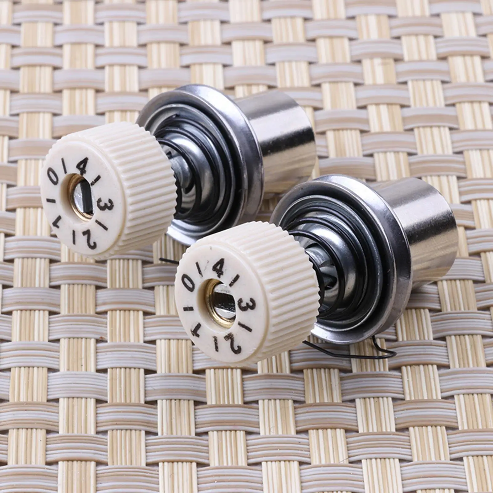 

2Pcs Universal Thread Tension Regulator Assembly Portable Thread Guide Sturdy Metal Sewing Machine Thread Tensioner Replacement