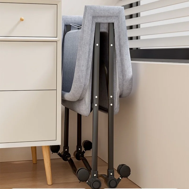 بيبي خفيف الوزن، سرير أطفال مع مرتبة وعجلات صامتة وناموسية، سرير أطفال عالي الجودة للأطفال حديثي الولادة