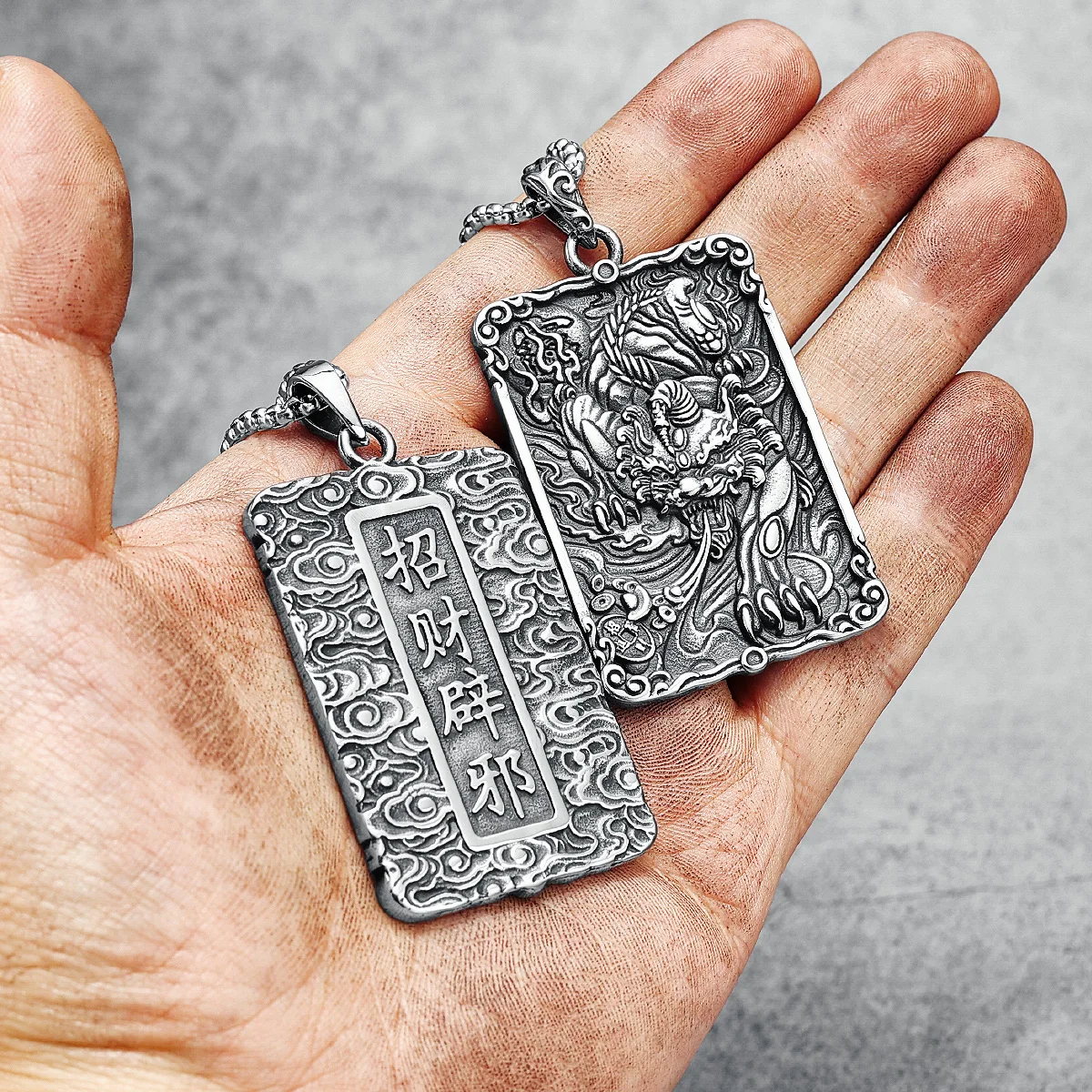 Ancient Chinese Beast Necklace Retro Mythical Token Amulet 316L Stainless Steel Men Pendant Chain for Male Biker Jewelry Gift