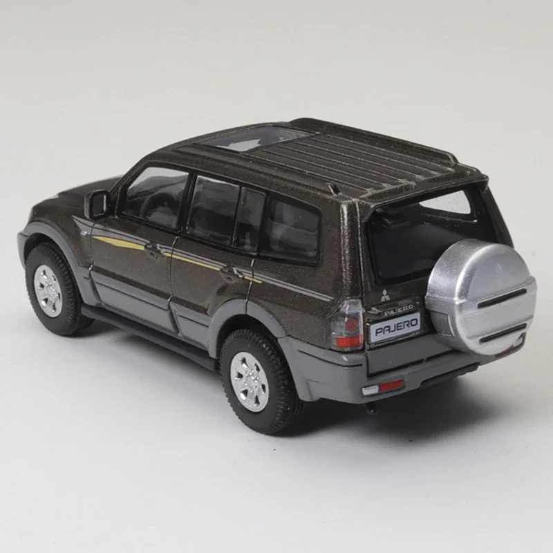 XCarToys-Modèle de voiture en alliage marron moulé sous pression, Collection de jouets, Mitsubishi Pojero Gen.3, Cadeau, 1/64