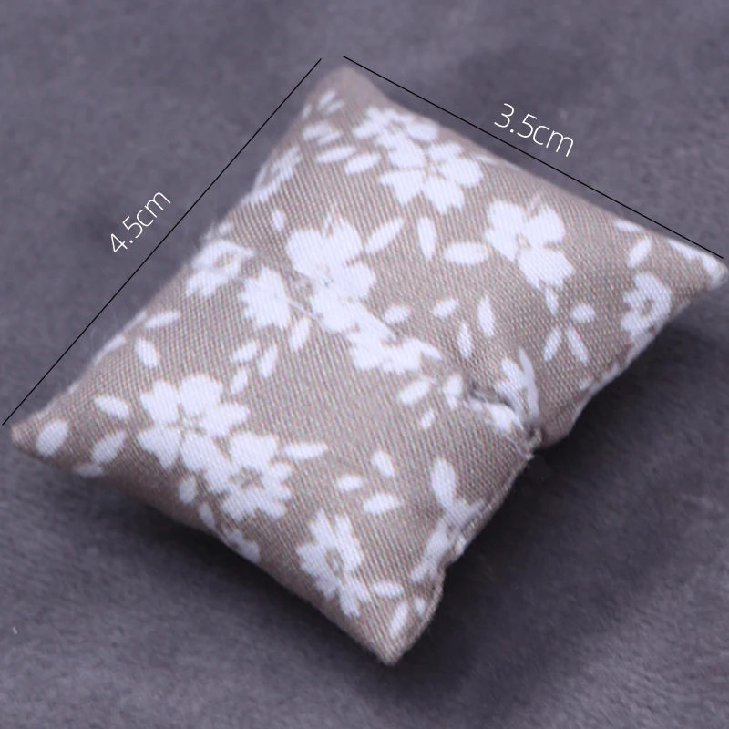 2PCS 4.5*3.5cm Dollhouse Miniature Simulated Cotton Flower Pillow Model Cushions Sofa Couch Bed Furniture Toy Doll Accessory