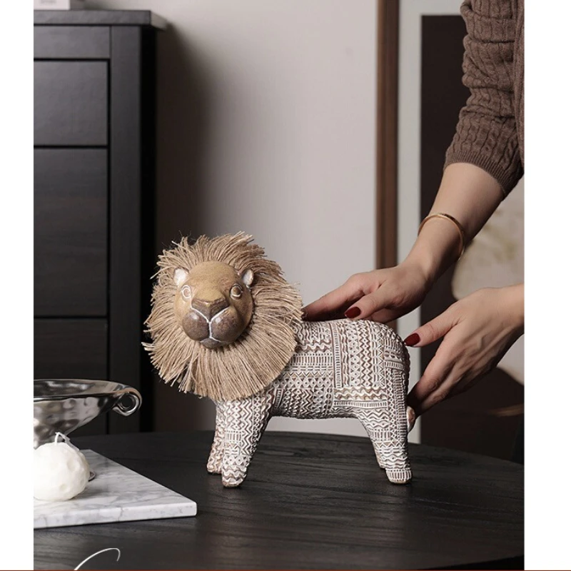 

Nordic style lucky lion art ornaments, handicrafts bedroom living room decorations
