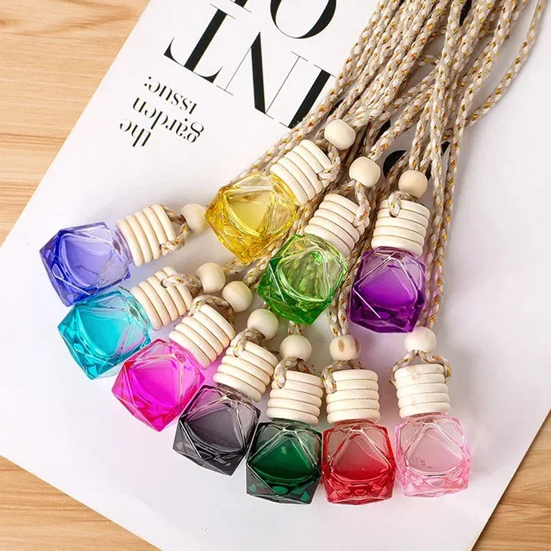 Automotive Decoration Car Hanging Glass Bottle Empty Perfume Auto Aromatherapy Fragrance Pendent Bottle Perfume Diffuser Worldmu