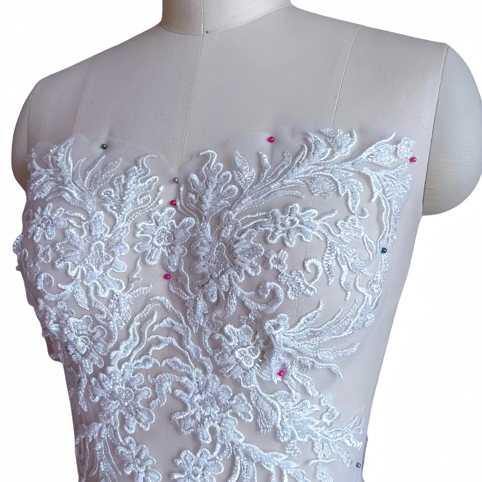 Costumi di pizzo bianco 3D Cucito con perline Toppe applique africane per cucire su design fai da te Abito da sposa Abito da ballo Elegante corpetto