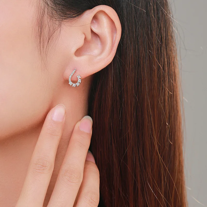 2023 Boucles D'oreilles Chic من الفضة الإسترليني عيار 925 مجوهرات بالجملة أقراط مخصصة #2