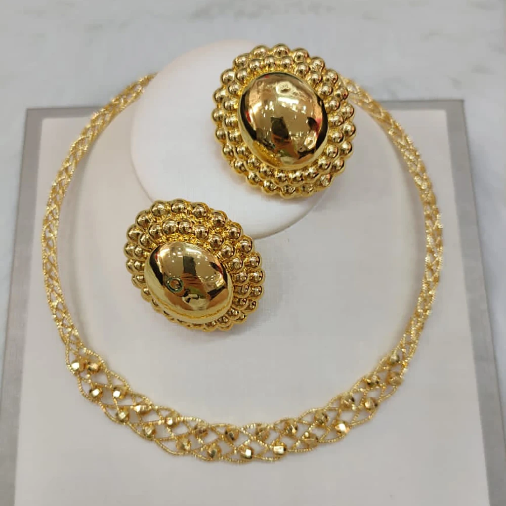 Dubai Gold Plated Jewelry Set for Women 2022 Trend Round Earrings Pendant African Copper Necklace Sets For Party Weddings