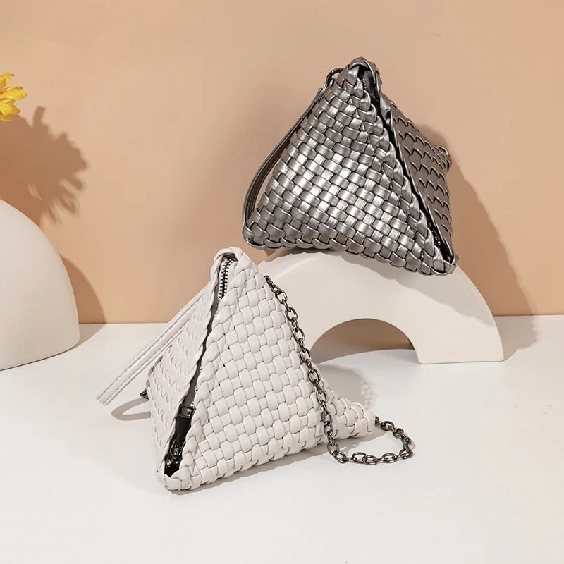 

Small Hand-woven Bag Creative Triangular Coin Purse Clutch Bag Street Photography Versatile Shoulder Crossbody Bag