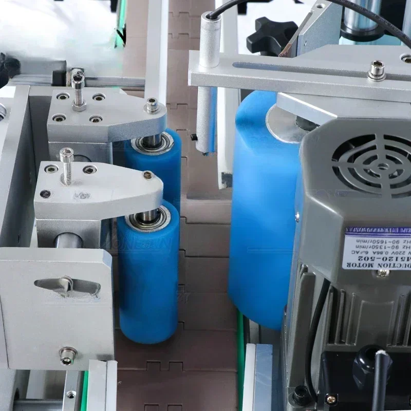 Automatic Essential Oil Plastic Bottle Label Sticker Tabletop Double Side Round Bottle Labeling Machine with Date Coder Hot sale