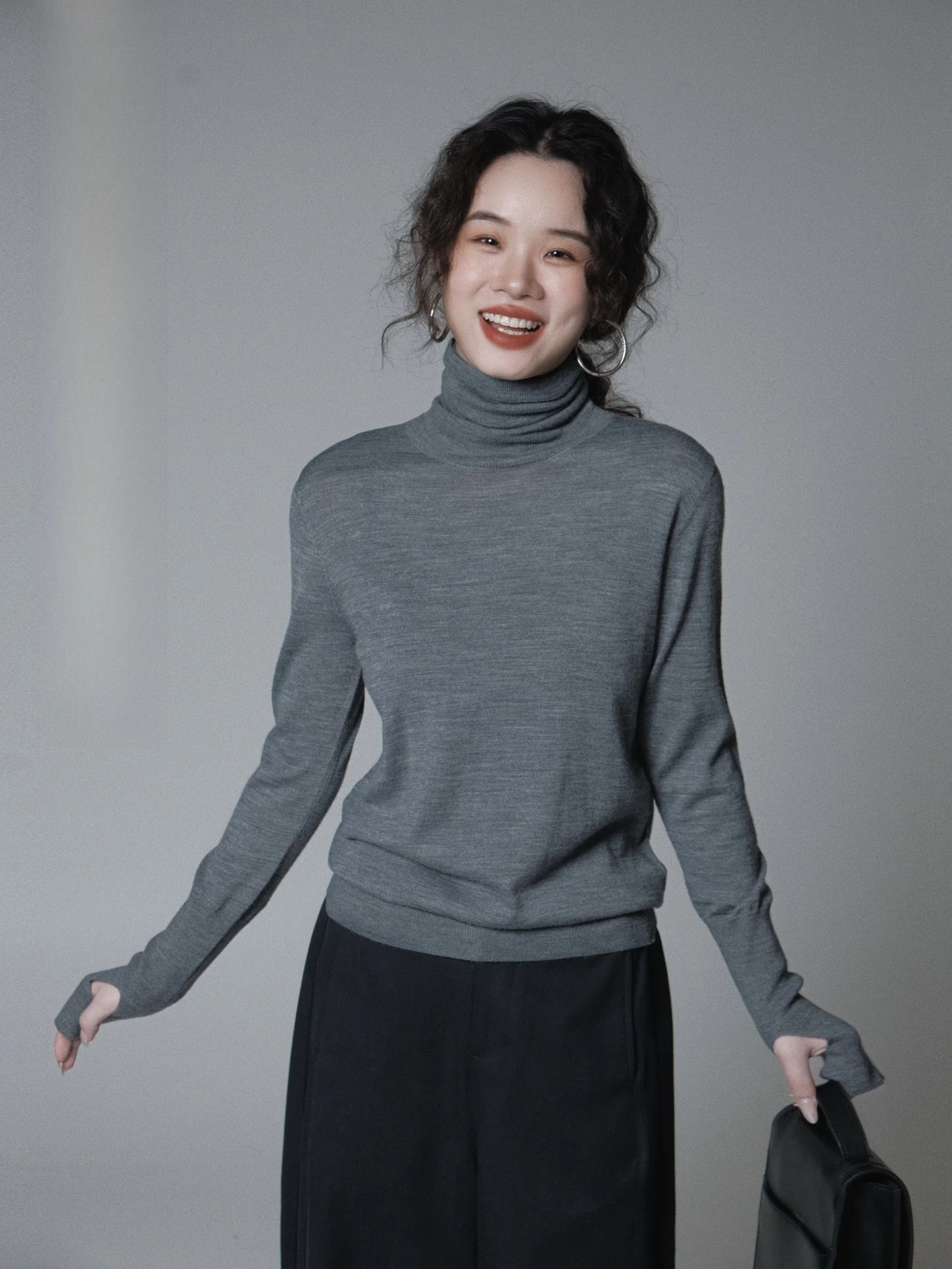 

Cloud Feeling High Collar Knitted Wool Blend T-irt Women's Slim Fit Long Sve Winter Inner Wear Ivy Yang Staable Mittens