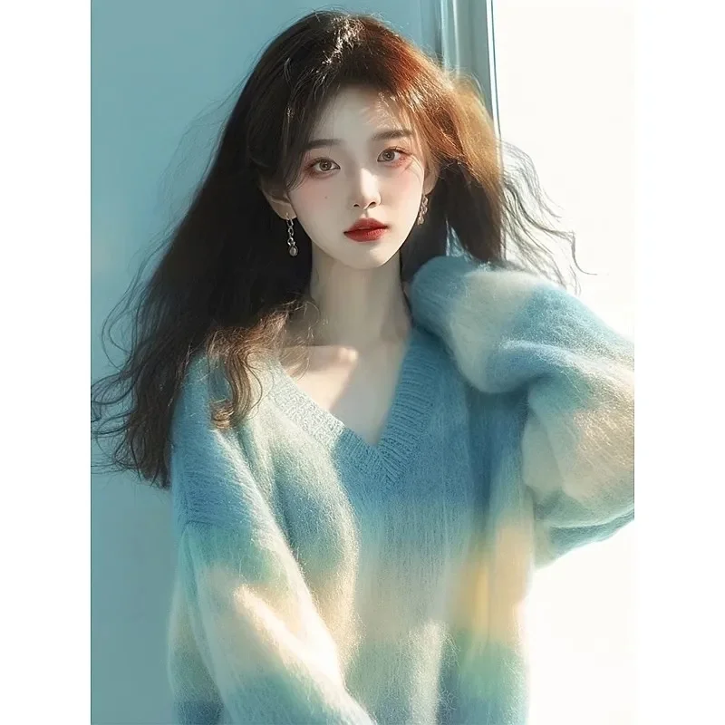 

French Style Super Beautiful Knitted Soft Sticky Top For Women 2026 Autumn Winter New Item Blue Sweater Lazy Luxurious Feeling