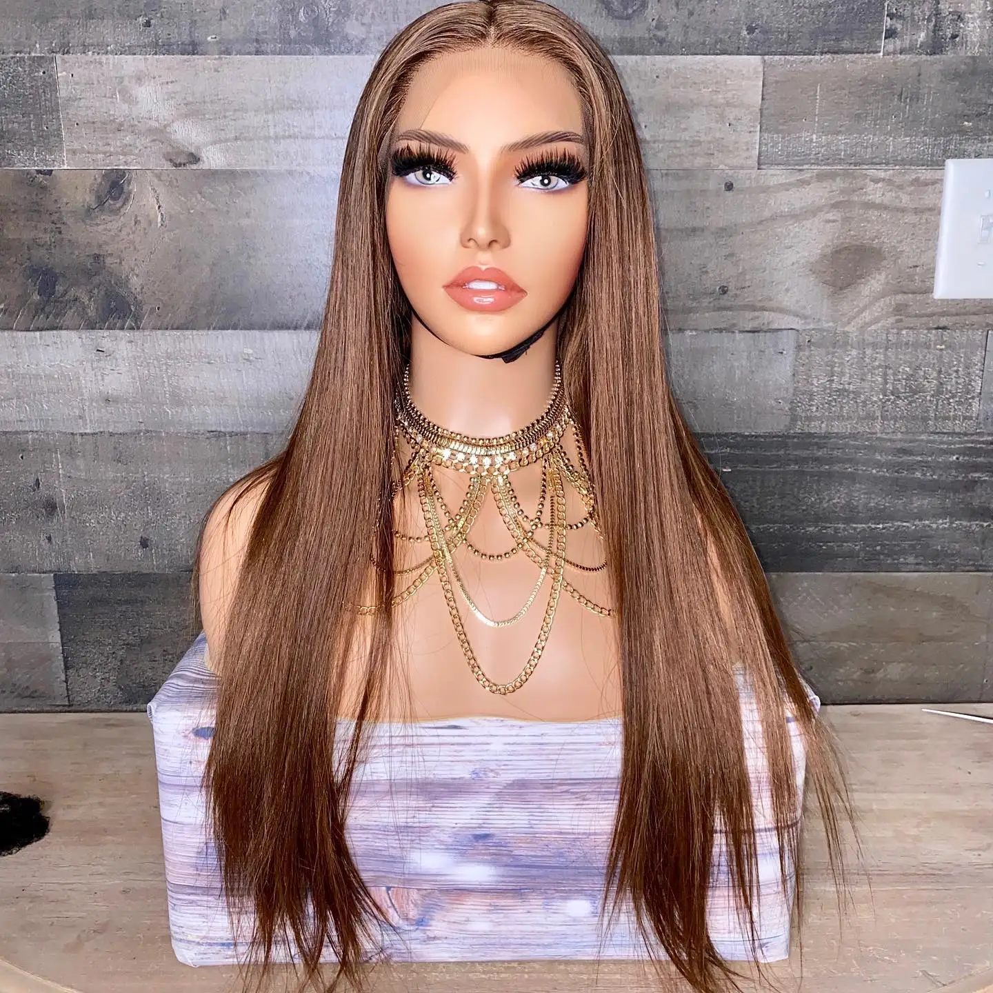 

Long Silky Straight Soft 13x4 Lace Front Synthetic Hair Wigs with Natural Hairline Glueless Golden Brown Transparent Lace Wigs