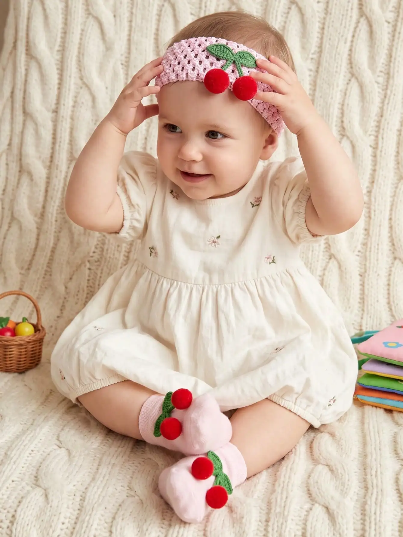 2pcs 3-12M Cute Baby Girls Cherry Socks & Headband Set, Lovely Fruit Pattern 2-Piece Gift Kit