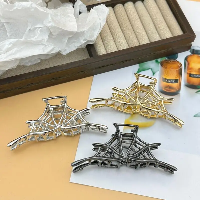 Premium Cobweb Pattern Ladies Alloy Hair Shark Clip Elegant Senior Hair Claw for Bridal Party Birthday Gift Accessory