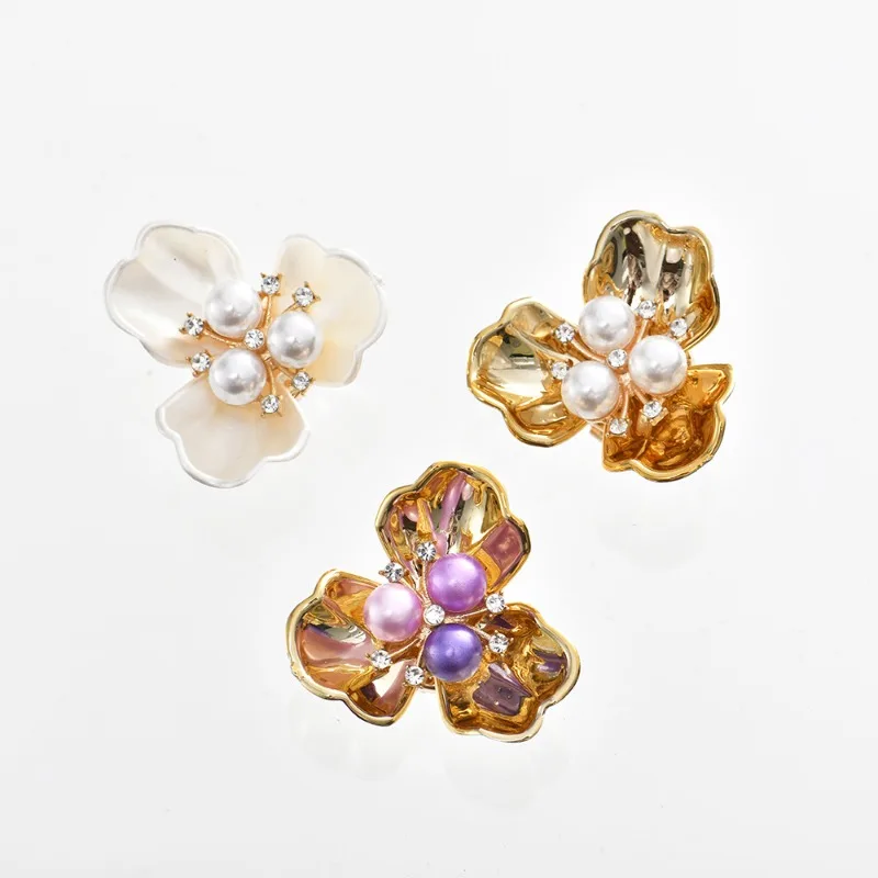 

Three Leaf Imitation Shell Petal Pearl Cufflinks Temperament Cuff Sleeve Button Alloy Gardenia Shirt Decorative Button