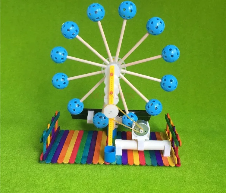 DIY solar ferris wheel environmental protection material technology gizmo, ice cream stick model primary school students' manual