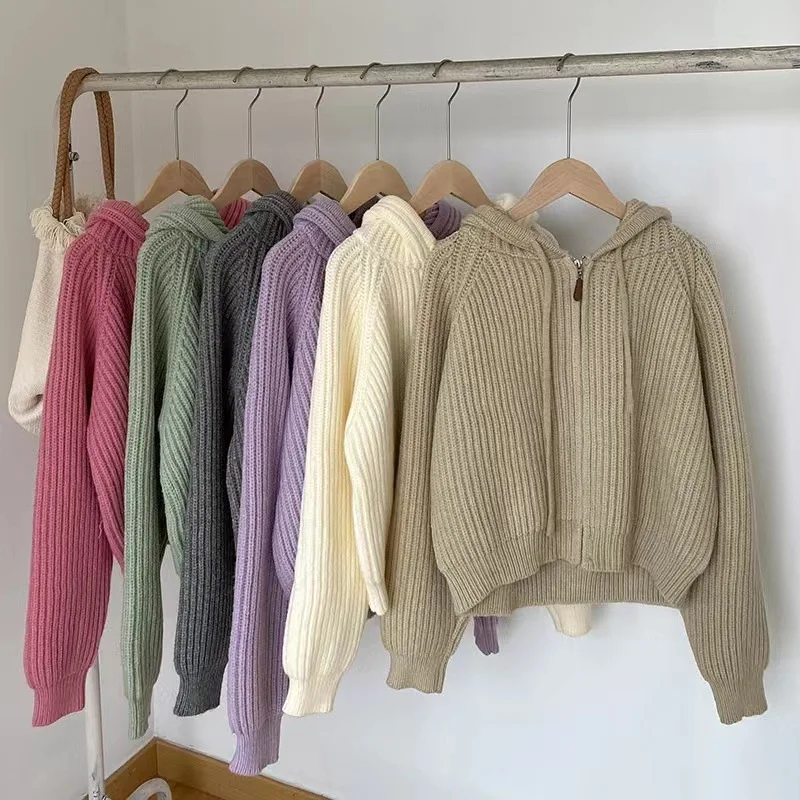 سترة نسائية محبوكة بنمط قصير فضفاضة كاجوال بلون سادة وسحاب معطف علوي