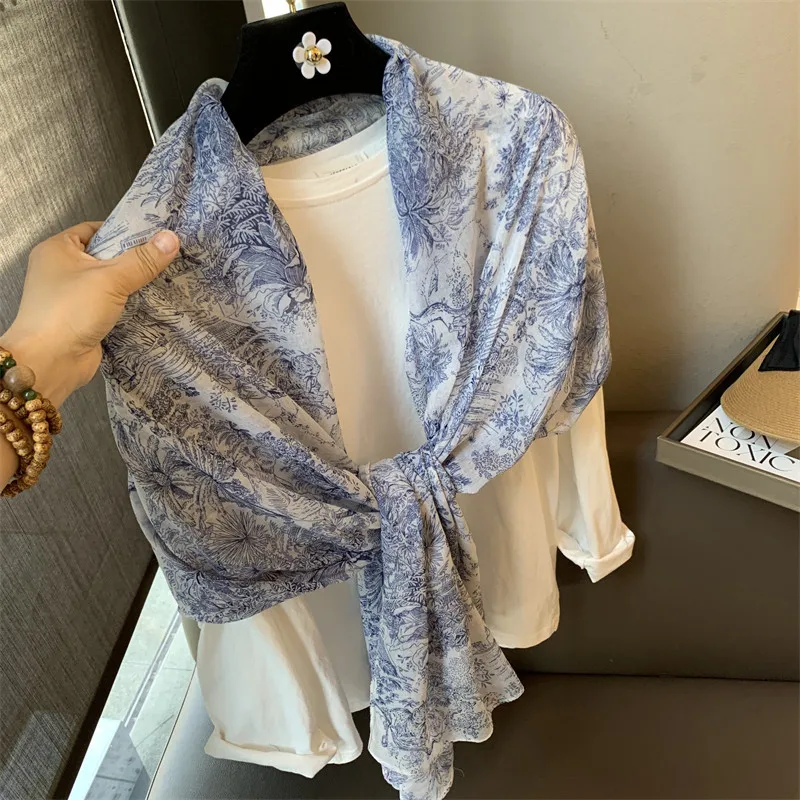 New Fashion Scarf Soft Viscose Shaw Lady Print Blue Tree Sunscreen Shawl Beach Coverups Women Mesh Hijabs Volie Wraps