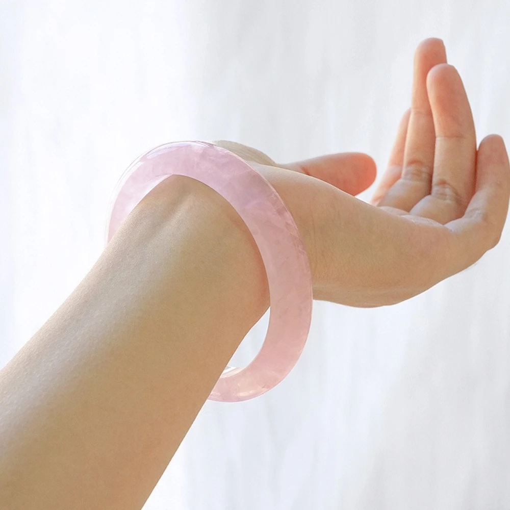 

Натуральный Мадагаскарский браслет с розовыми кристаллами, модель с белыми кристаллами, молодой универсальный подарок для подруг, нефритовый браслет, браслеты