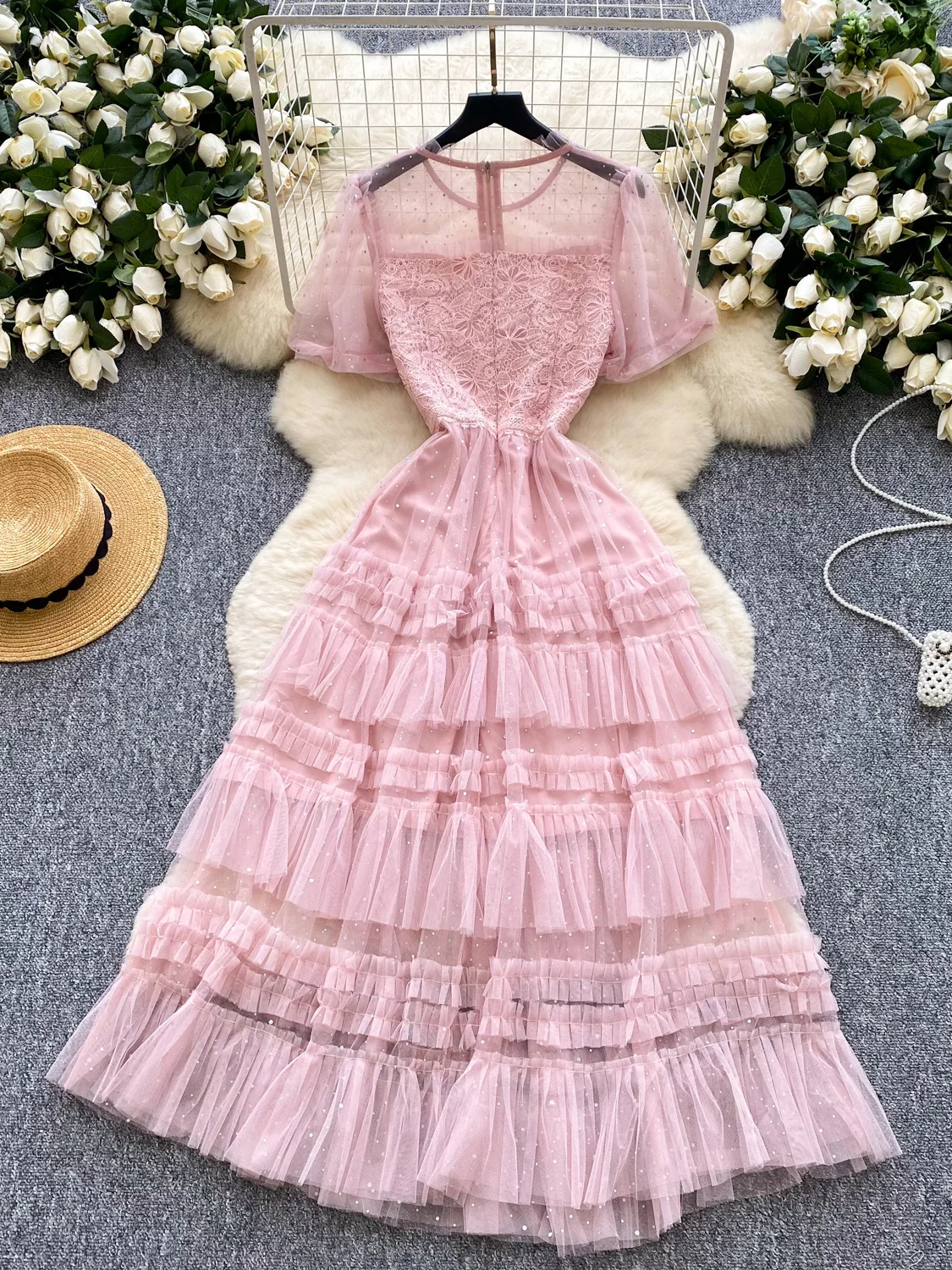 Vestido de Verão Luxuoso com Mangas em Renda e Cintura Ajustada, Saia em Rede, Saia em Camadas, Vestido A-Line de Cintura Alta