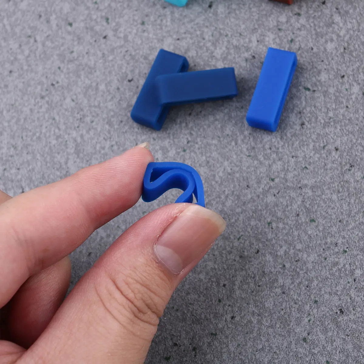 8Pcs Watchband Buckle Rings Replacement for Lost Damaged Watch Strap Loops Silicone Bezel Connectors 20Mm Sky Blue Dark Blue view 3