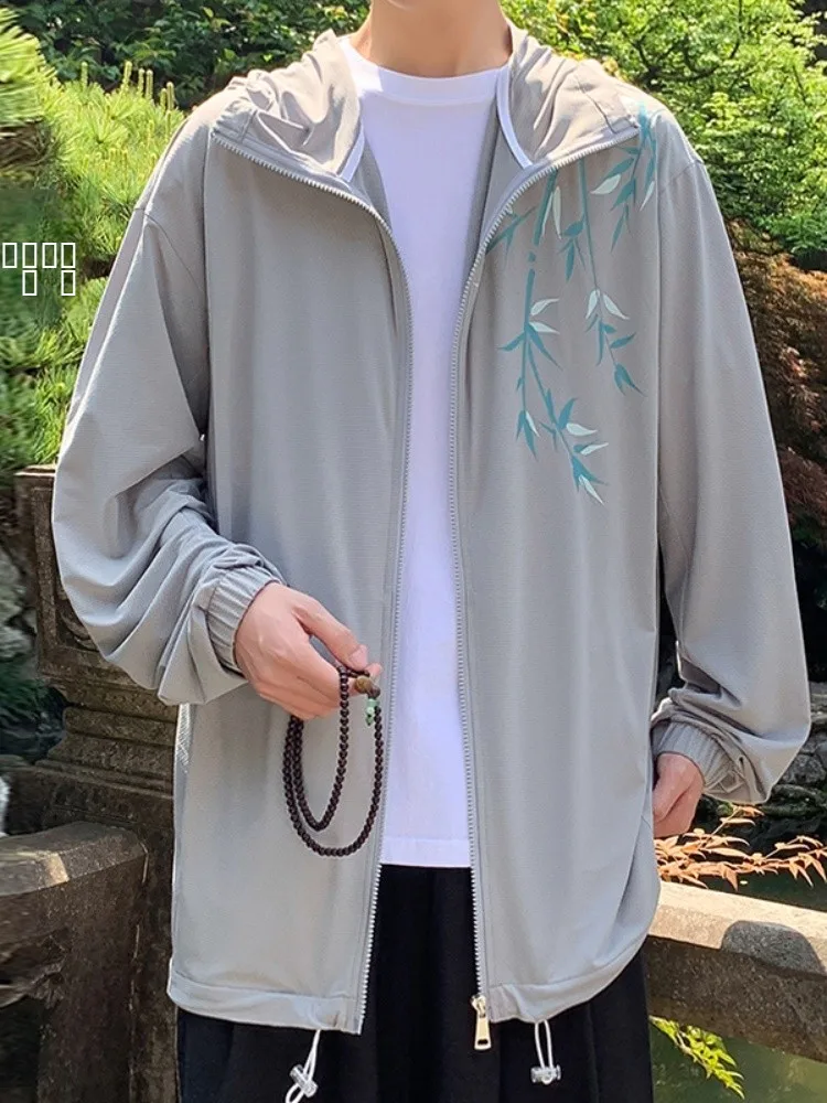 

Мужская летняя тонкая дышащая быстросохнущая одежда из ледяного шелка с капюшоном, защита от солнца, с принтом бамбука, защита от УФ-излучения, модная верхняя одежда