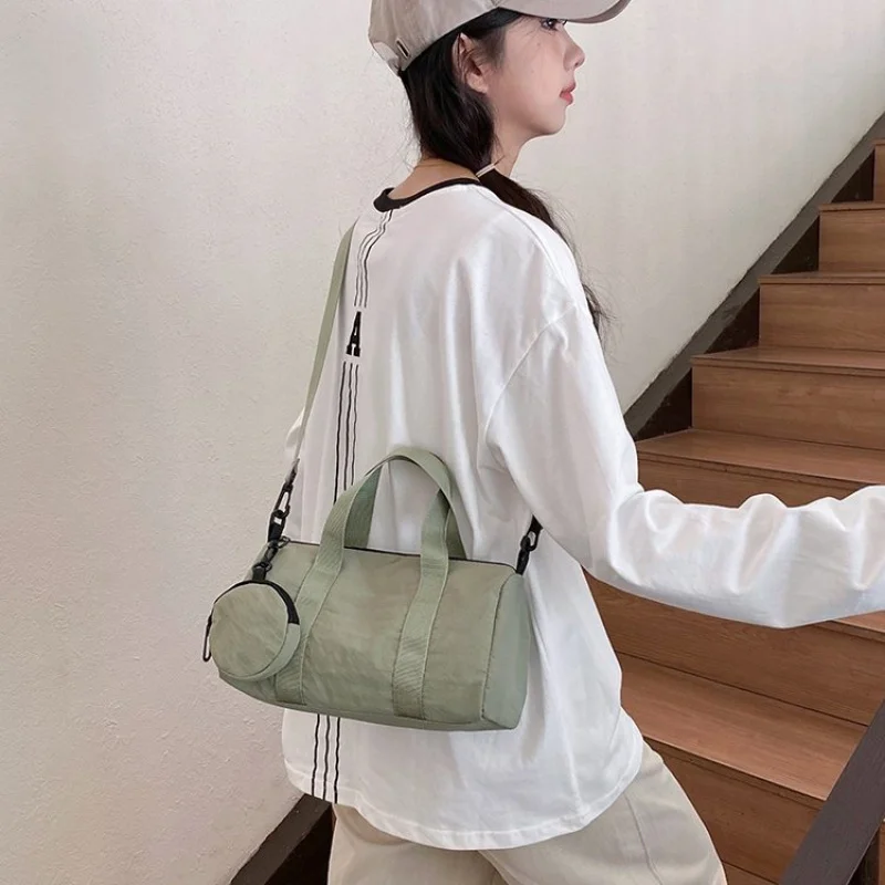

Ladies Handbag With Adjustable Strap, Premium Leather Finish, Crossbody Option, Ideal For Shopping Or Commuting