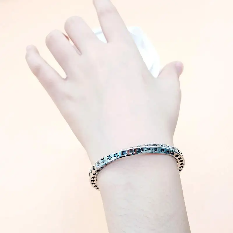 Fashion Adjustable Vintage Star Open Bracelet for Women Hypoallergenic Fashion Jewelry Great for Mother's Day Gift for Mom