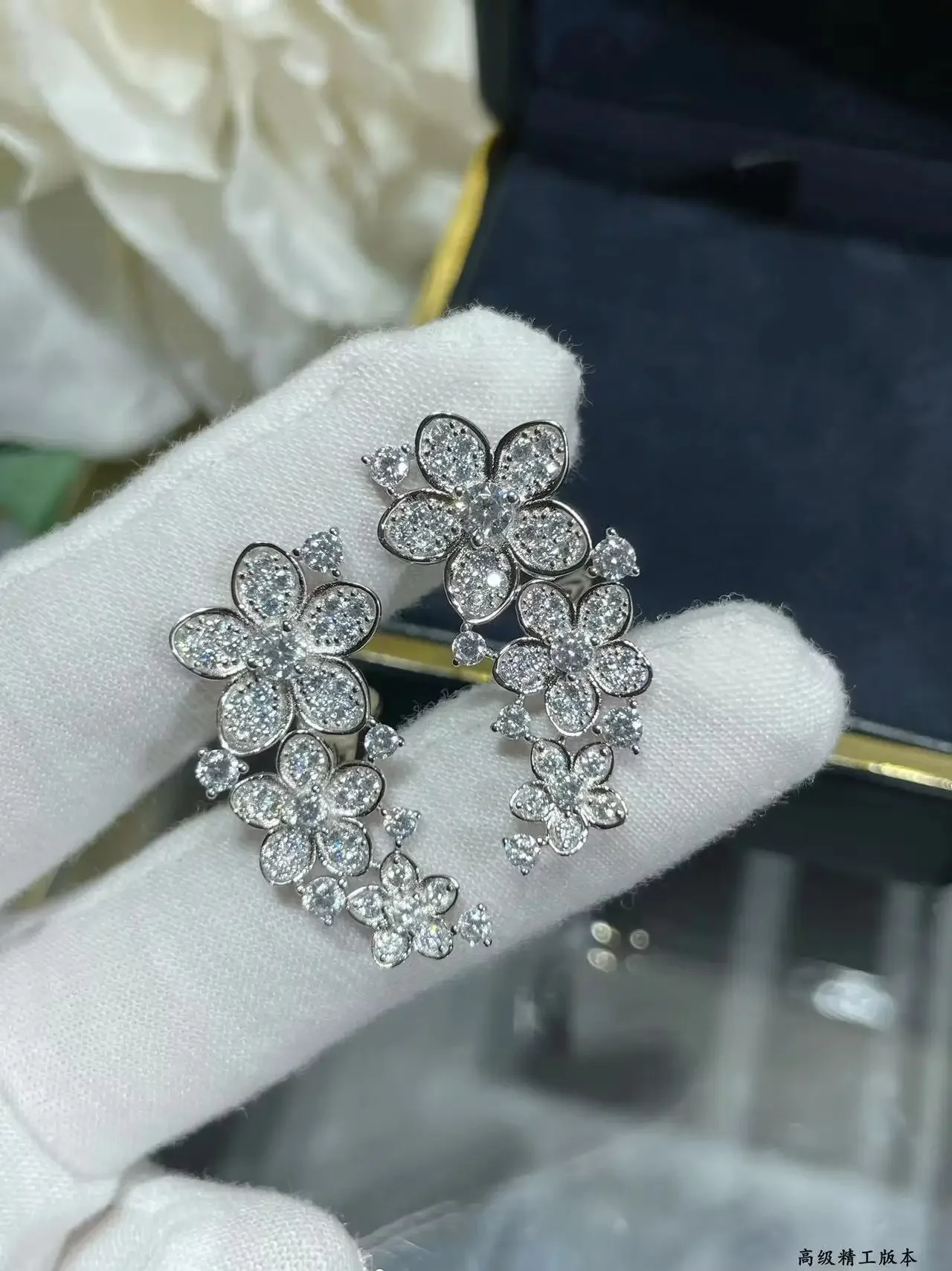 High Quality New 2023 Classics Hot Brand Anniversary Gifts Jewelry Earrings For Women Pure 925 Sliver Wild Bright Flower Group