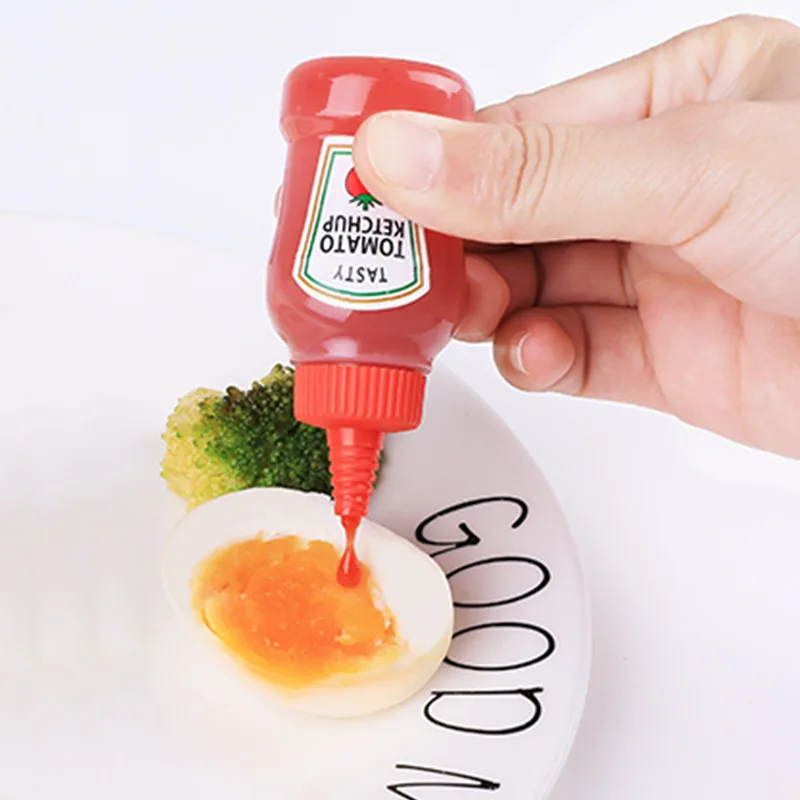 

2pcs/set 25ML Mini Tomato Ketchup Bottle Honey Mustard Portable Small Sauce Container Salad Dressing Pantry s