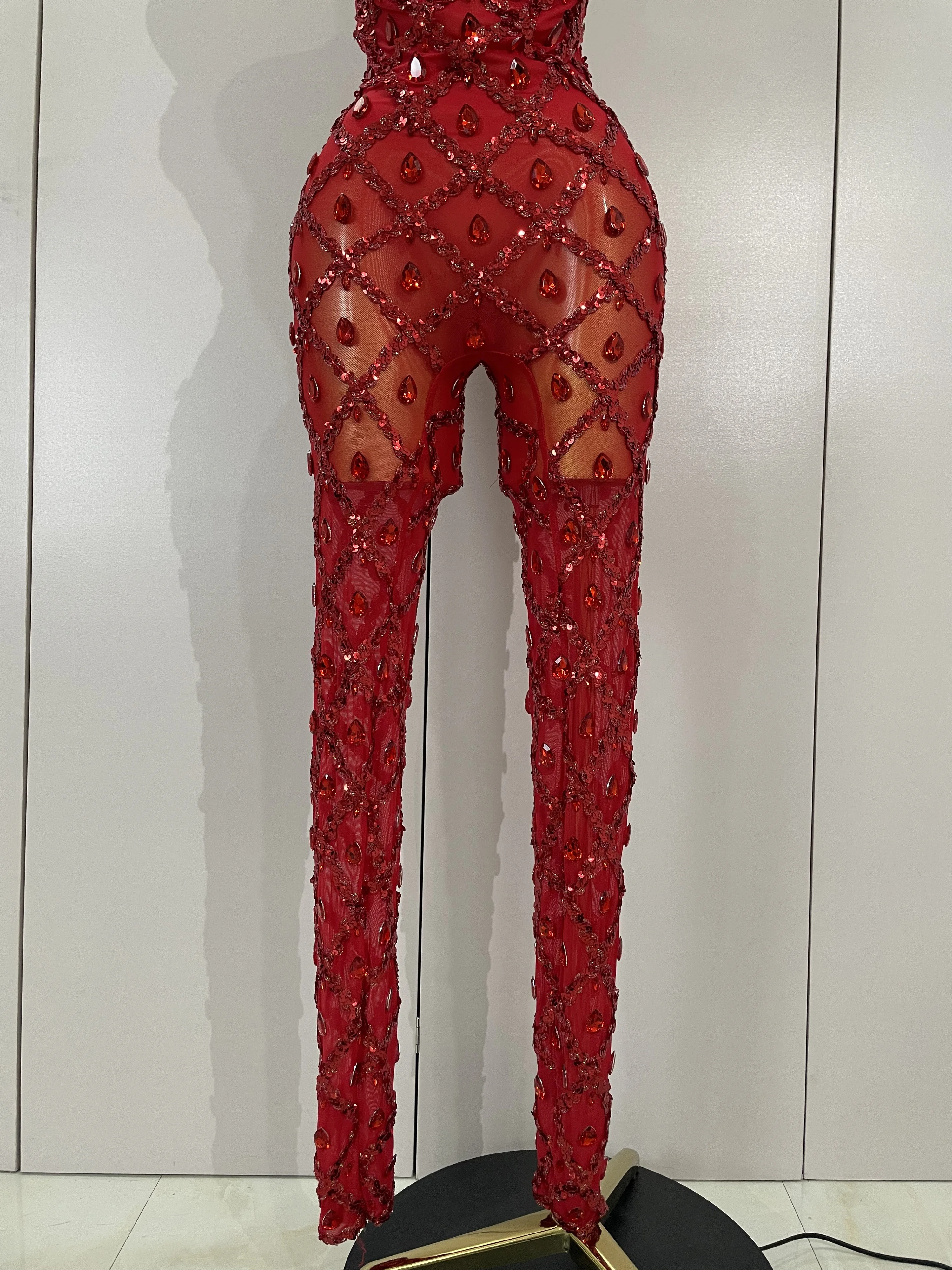 الأسهم الفاخرة سباركلي الأحمر الماس شبكة انظر من خلال بذلة احتفال عيد ميلاد مثير راقصة ملهى ليلي أداء المرحلة زي