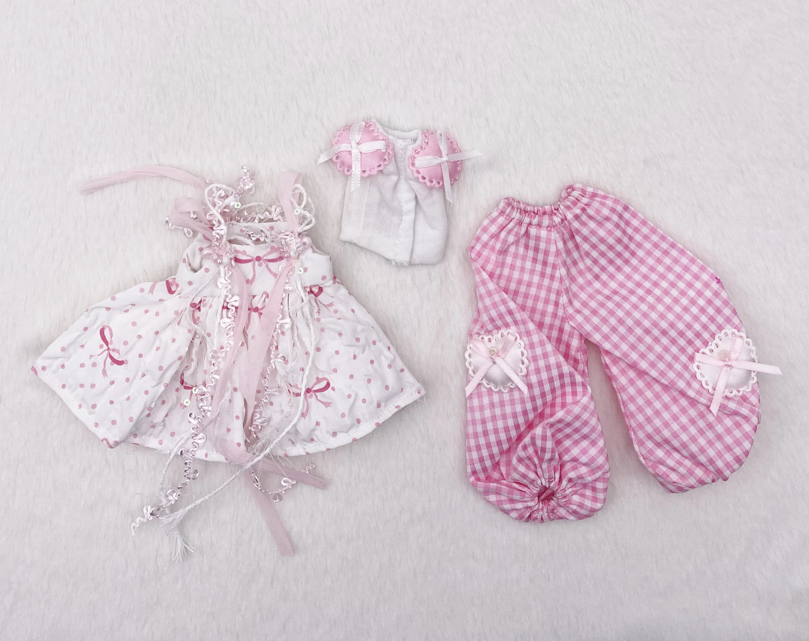 2026 Kari Doll Clothes and skirts Handmade Strap vest skirt with pink bow for Landazz Landoudou Landazz ob24 ob22Doll