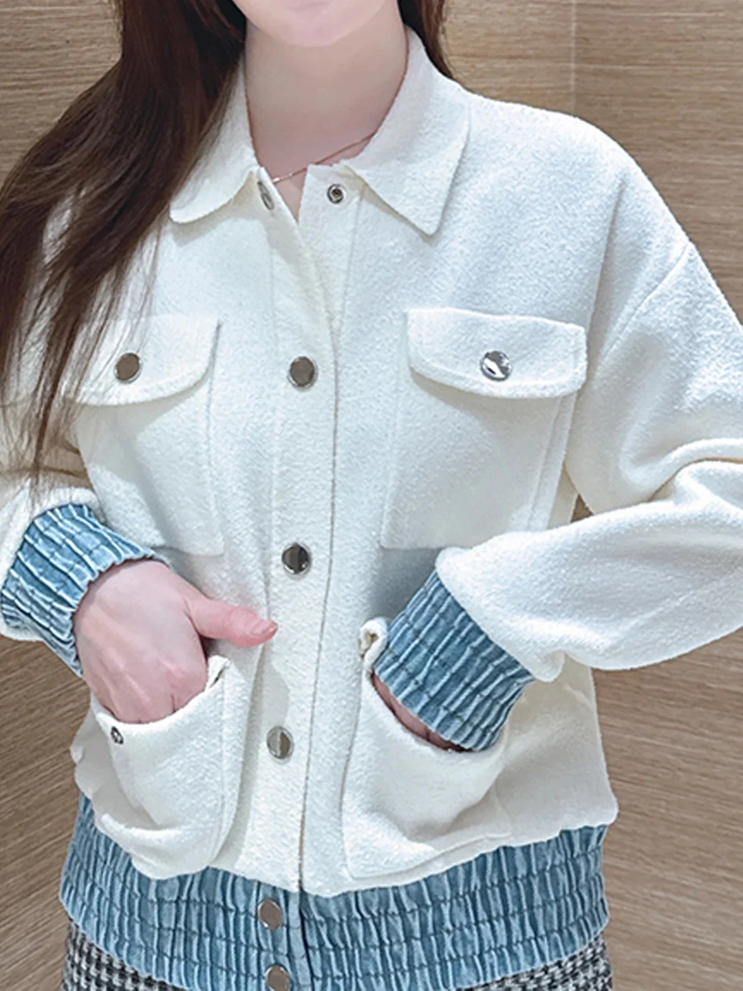 

Early Spring Denim Jaet with Metal Bule Waist-Cinching Patchwork Flip Collar Multi-ket Design Women's Outerwear