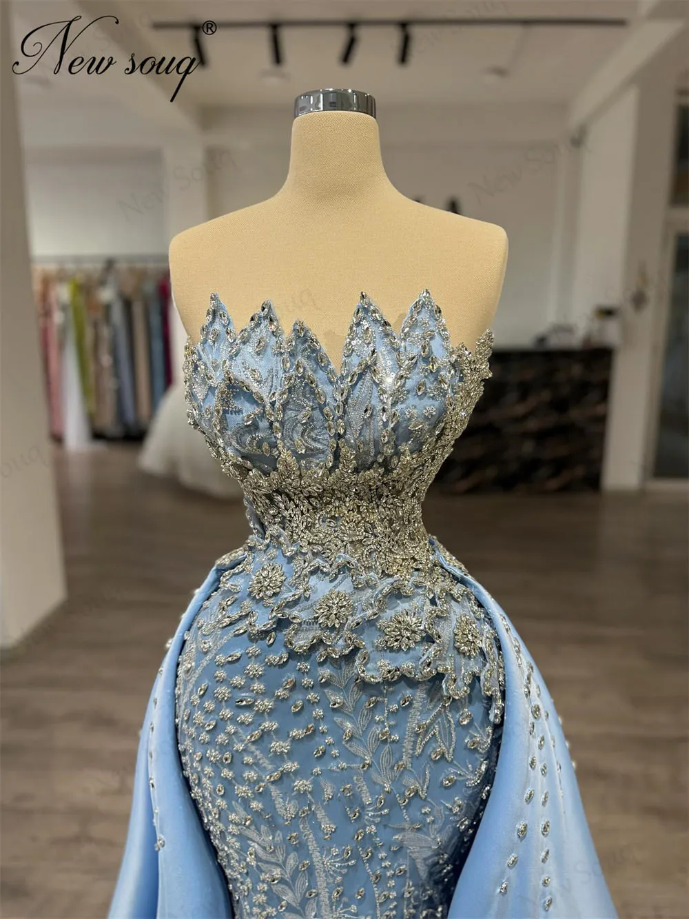 

Роскошные синие вечерние платья с бисером без бретелек Свадебные платья с верхней юбкой Коктейльное платье Vestidos De Cóctel по индивидуальному заказу