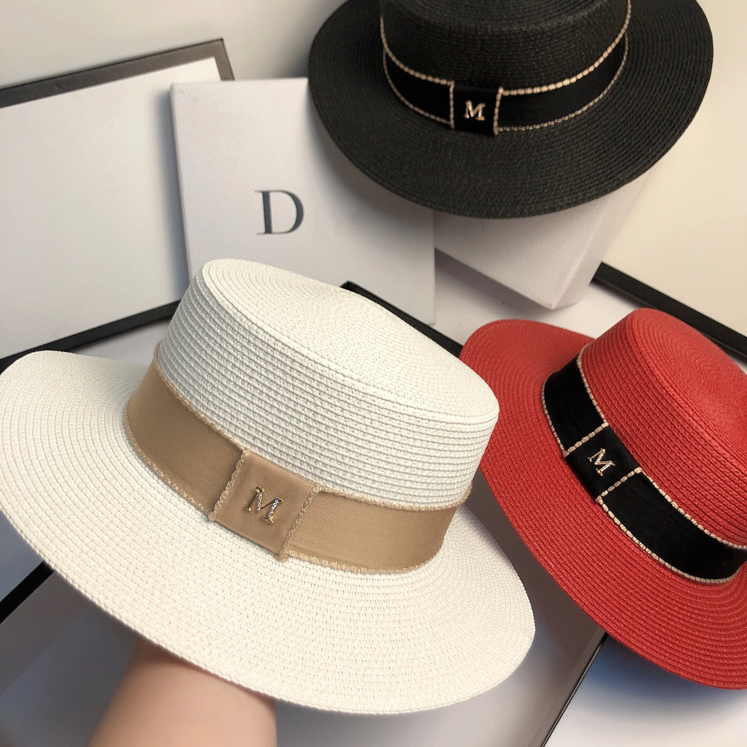 Summer big brim riding sunshade straw hat fashion simple beach sun hat outdoor travel British style personality flat top hat wom