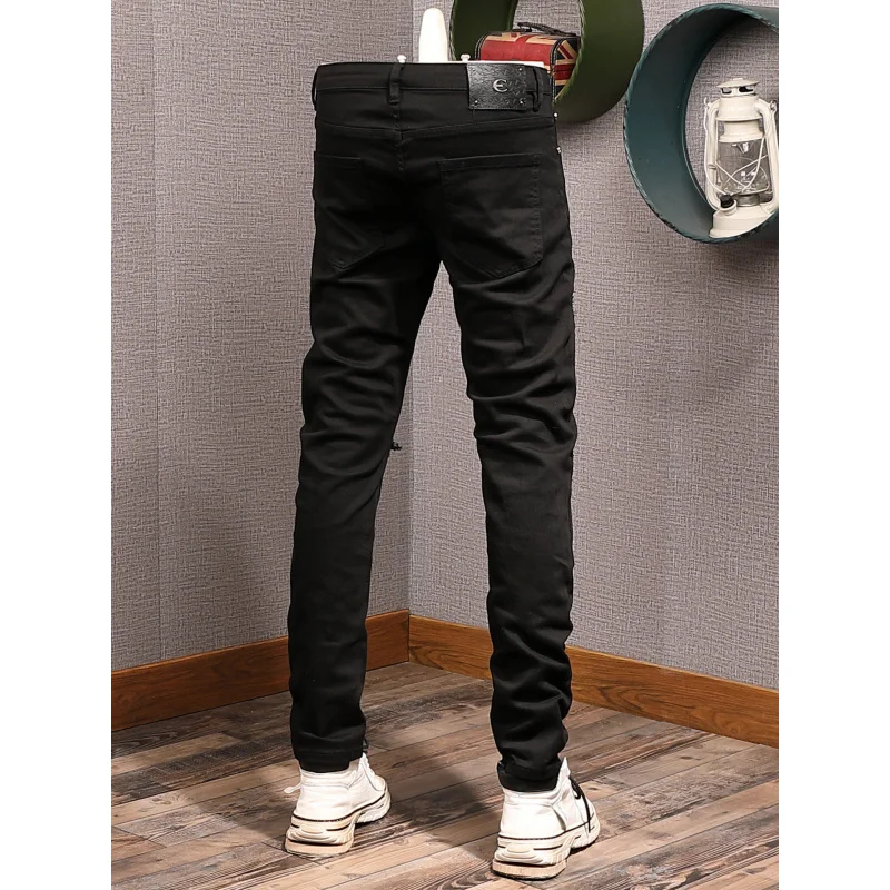 

2026 new high American style white jeans for men's street fashion, fake hole patch, slim fit small leg pants