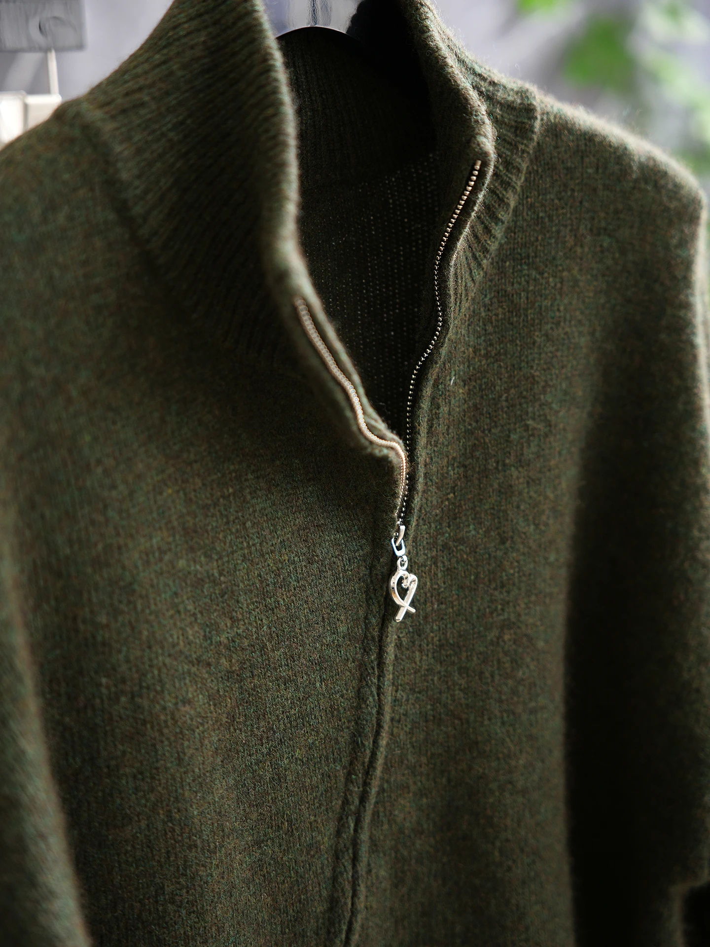 

Tibetan Gold Yak Wool Knitted Zipper Collar Open Cardigan Sweater Women's Commute Sle Soft Warm Long Sve Regular Fit