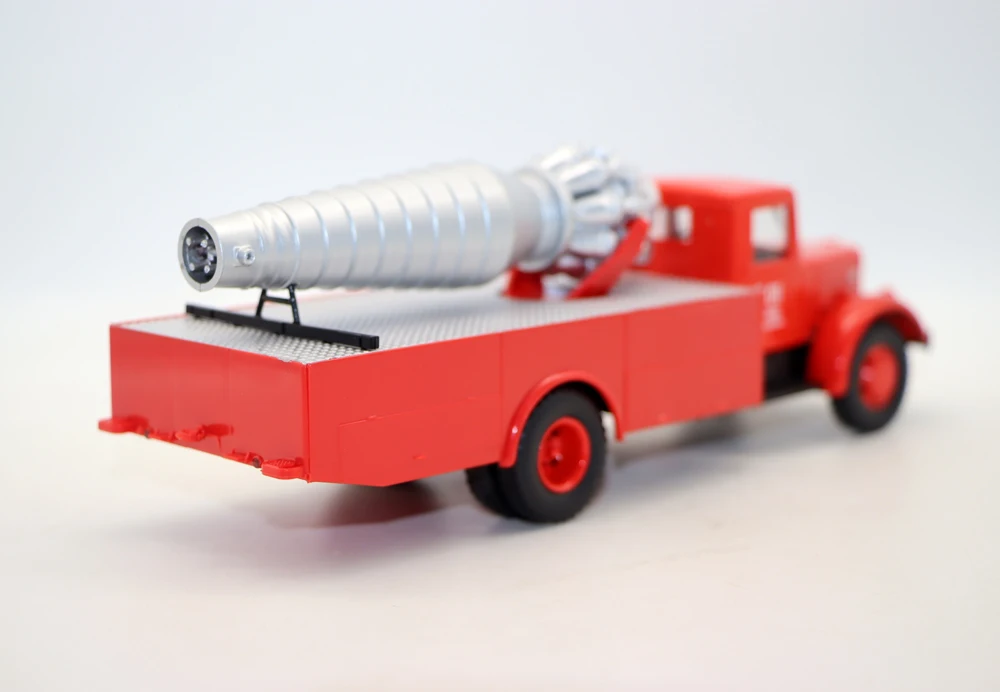 Nova escala 1/43 maz 200 motor a jato agvt alemão urss caminhão de bombeiros diecast liga brinquedos modelo para presente coleção