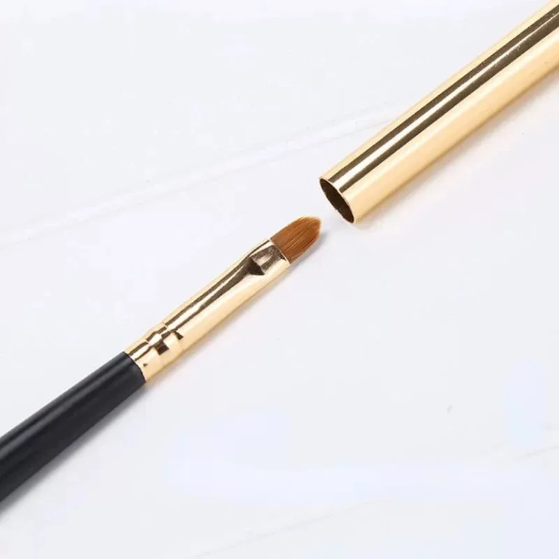 Portable Silver Lips Makeup Brush Pen Metal Handle Cosmetic Lipgloss Lipstick Lip Gloss Brush With Protect Cap Makeup Brushes