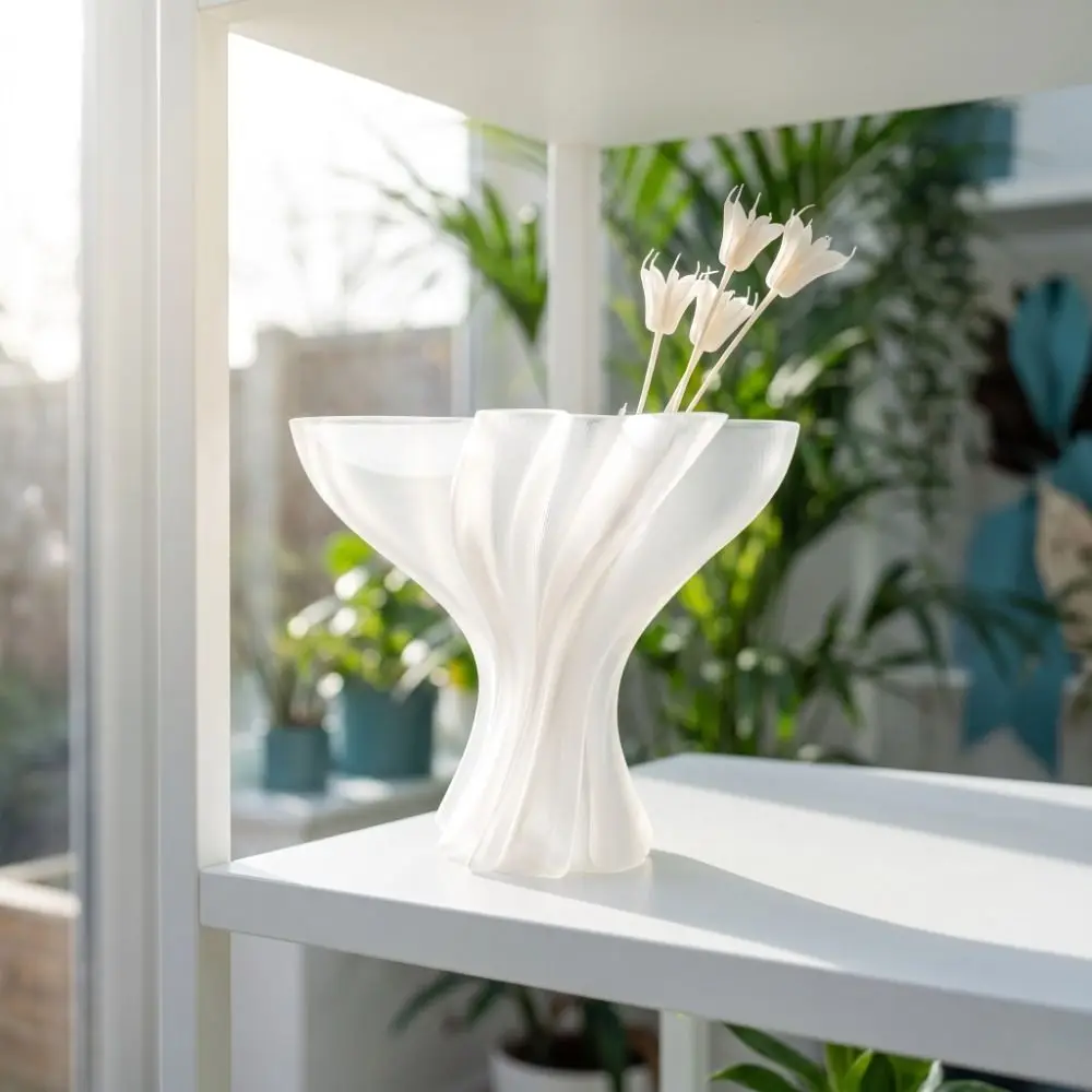 Nordic Style Flower Bouquet Vase Creative 3D Printed Desktop Ornament Modern Art Irregular Flower Display Container Gift