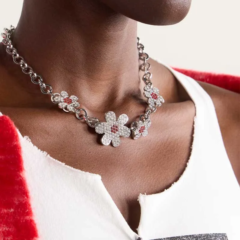 

Statement Crystal Large Flower Choker Necklace for Women Trend Women Rhinestone Collar Necklace Clavicle Jewelry Exquisite Gift