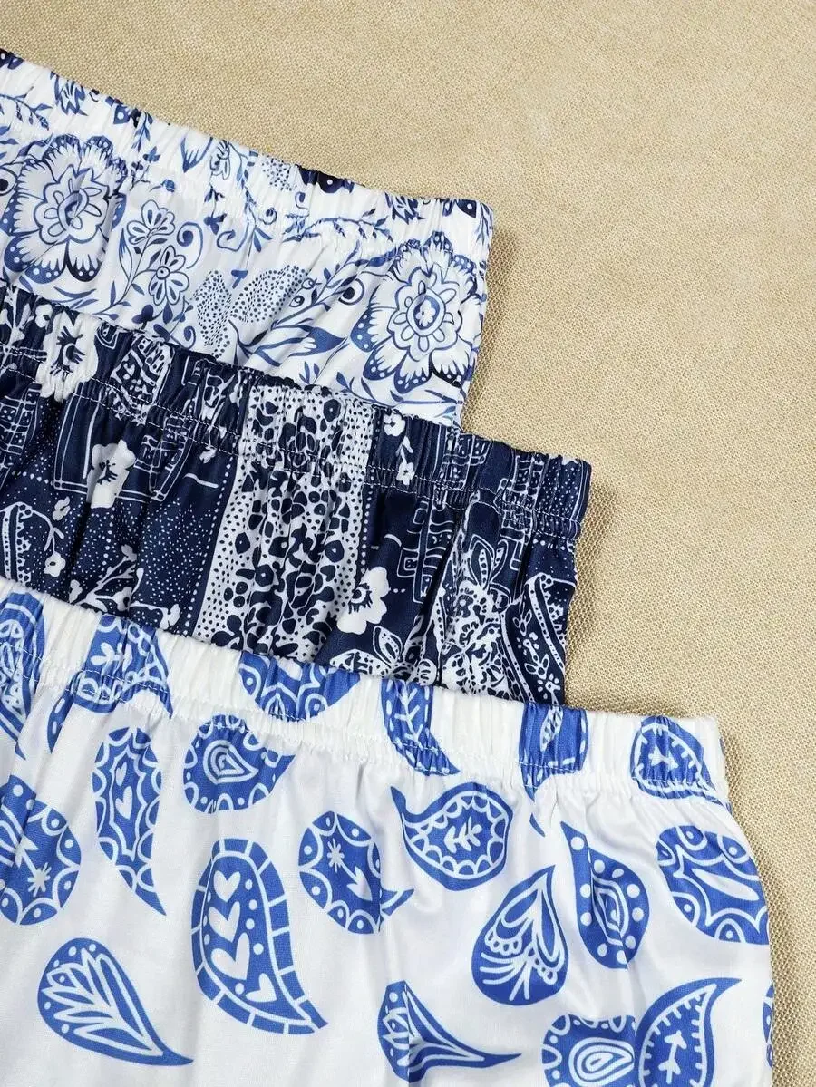 

3pcs Plus Size Womens Floral And Paisley Print Sleep Shorts Capri Length Relaxed Loungewear