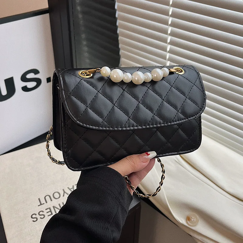 

2025 Luxury Japanese style Quilted Chain Crossbody Bag Trendy Diamond Pattern Shoulder Purse for Women Fashionable Versatile