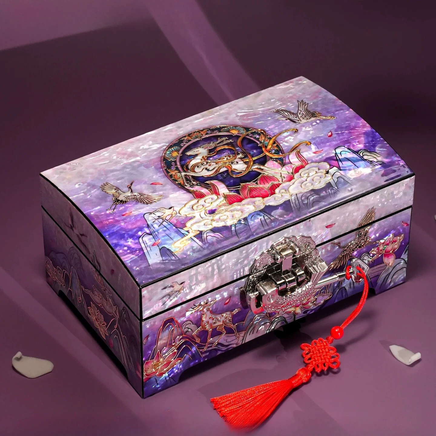 Exquisite Shell Lacquer Jewelry Box Traditional Chinese Dowry Storage for Wedding Gifts