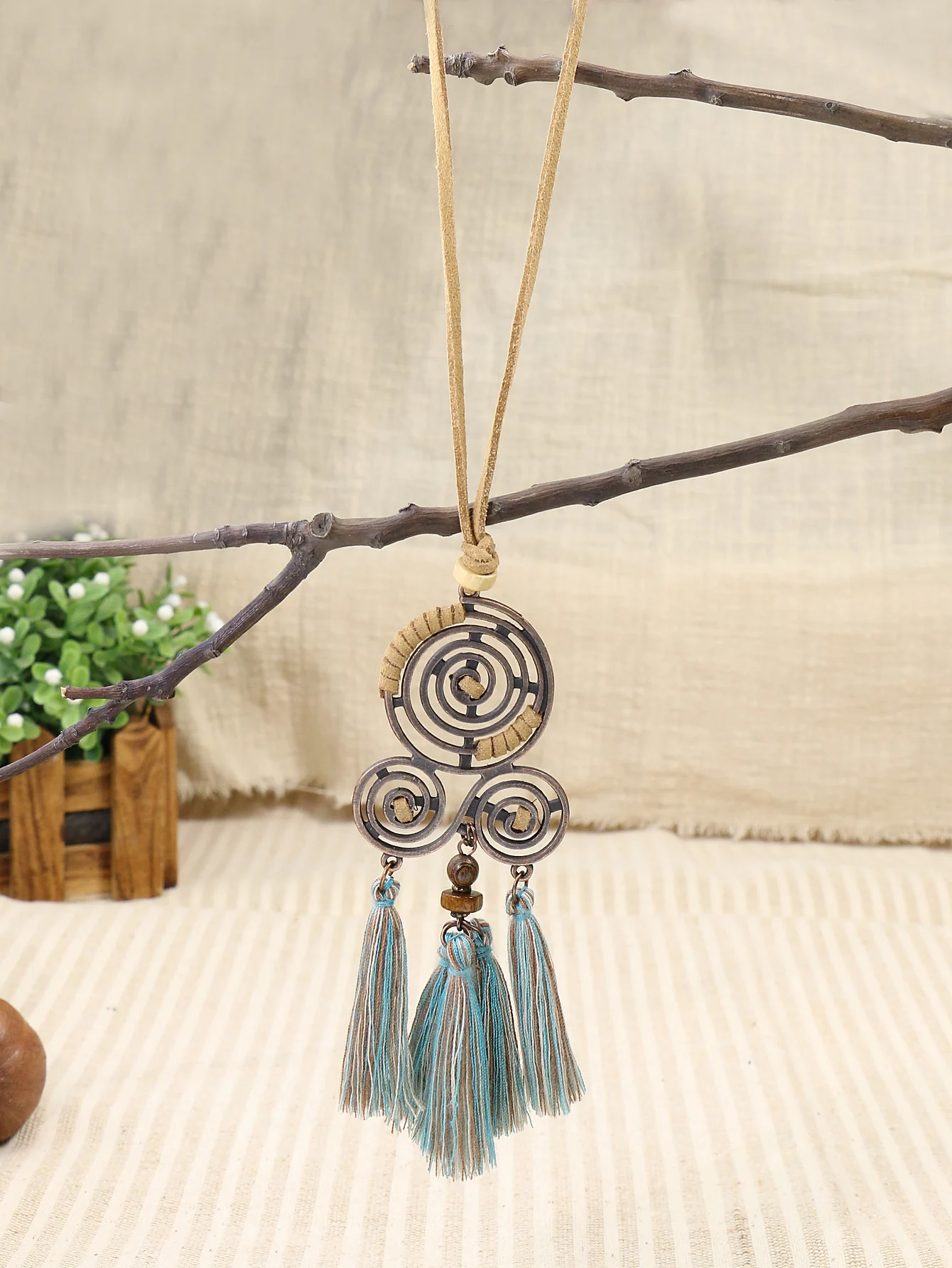 Vintage ethnic jewelry creative sweater chain tassel Dreamcatcher pendant lady texture necklace necklace