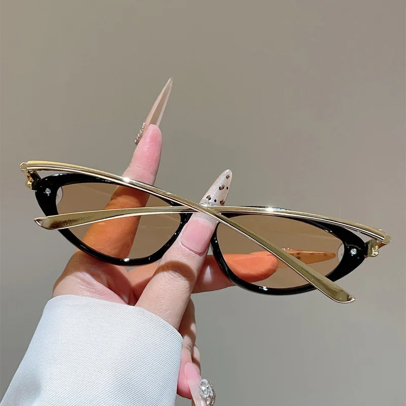 Einzigartige Legierung-Sonnenbrille mit Knotenbügel und Katzenaugen-Design für Damen, Neue Mode Blau-Rosa Farbverlauf Sonnenbrille, Sexy Fahrbrille für Damen in Schwarz – Detail 15